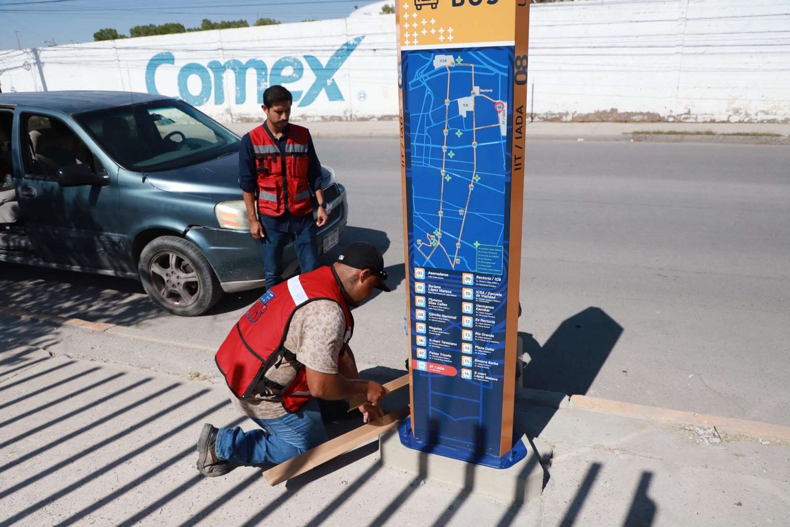 Instala UACJ señalización en las estaciones del Indio Bus