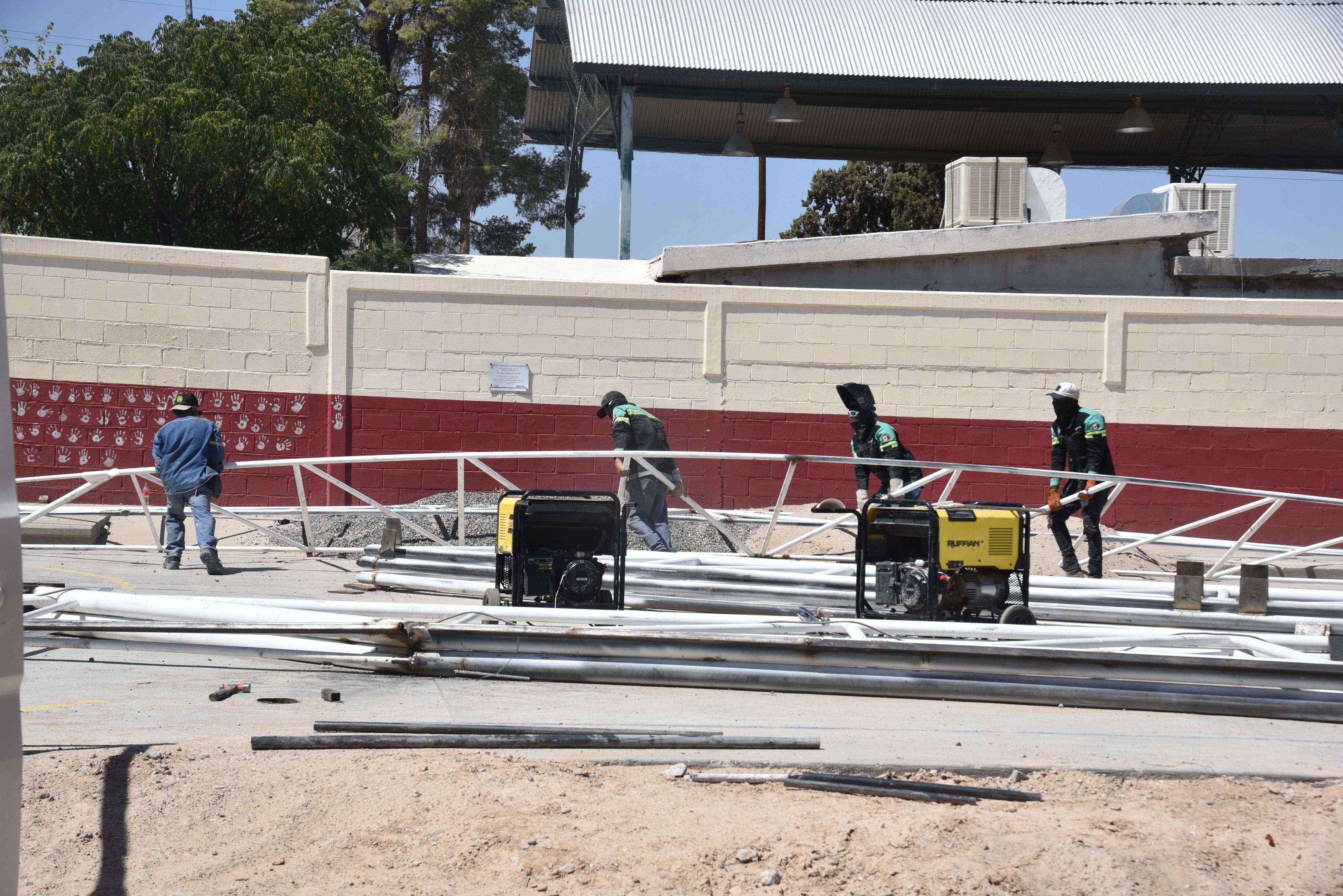 Inicia construcción de domo en la primaria Carmen Serdán