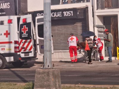 Resulta herido luego de caer de un balcón en la colonia Nacional