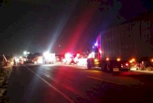 Deja 10 heridos choque entre autobús y tráiler en carretera Camargo-Ojinaga