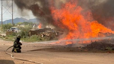 Arde tarimera en Batalla de  Sacramento al norte 