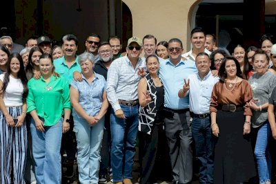 Se reúne Marco Bonilla con comerciantes y productores de Rubio