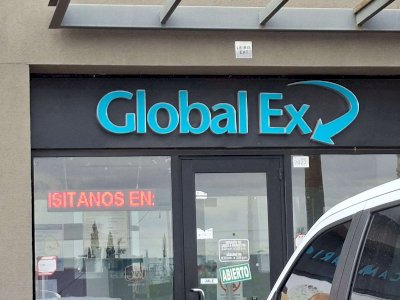Baja el dólar a $17.20 en casa de cambio Jar