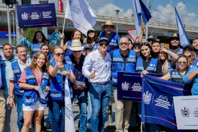 Informa Alcalde sobre apoyos en crucero de Juan Escutia y Tecnológico 
