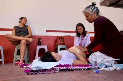 Proyectan que una cuarta parte de los nacimientos sea atendida por parteras