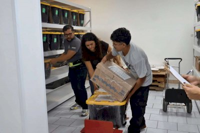 Trasladan documentos históricos del Fondo del Notariado al Agech