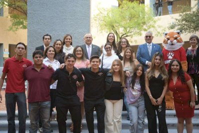 Da Uach bienvenida a 29 mil estudiantes en regreso a clases 