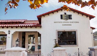 Ordena IEE bajar espectaculares y videos contra Morena 