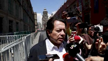 Acuerdan Sheinbaum y sección 22 de Cnte nuevas plazas 