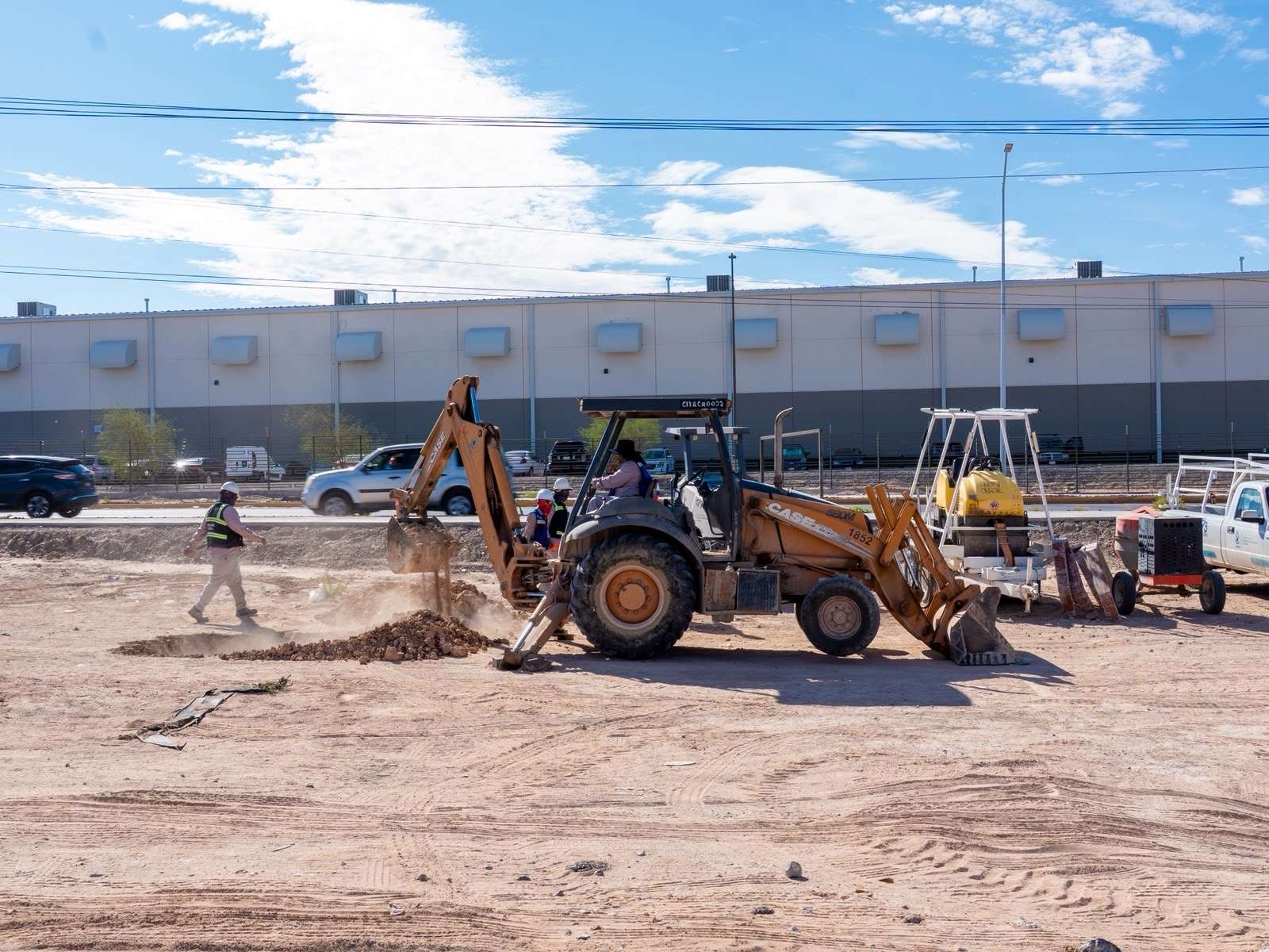 Inician trabajos de construcción del puente Paso Las Torres-Talamás