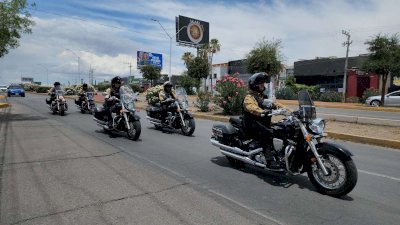 Refuerzan policías motociclistas seguridad en bancos y avenidas