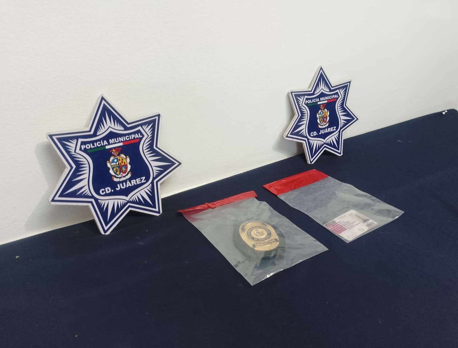 Arrestan a hombre por usurpar funciones públicas 
