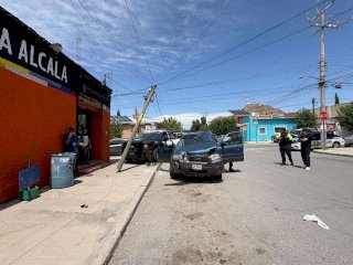 Choque entre patrulla y camioneta deja 3 lesionadas