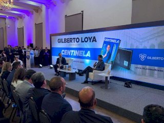 Presentan el libro Centinela, seguridad en Chihuahua en Palacio
