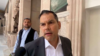 Niega Loya interés en ser Fiscal y asegura que seguirá en la Sspe