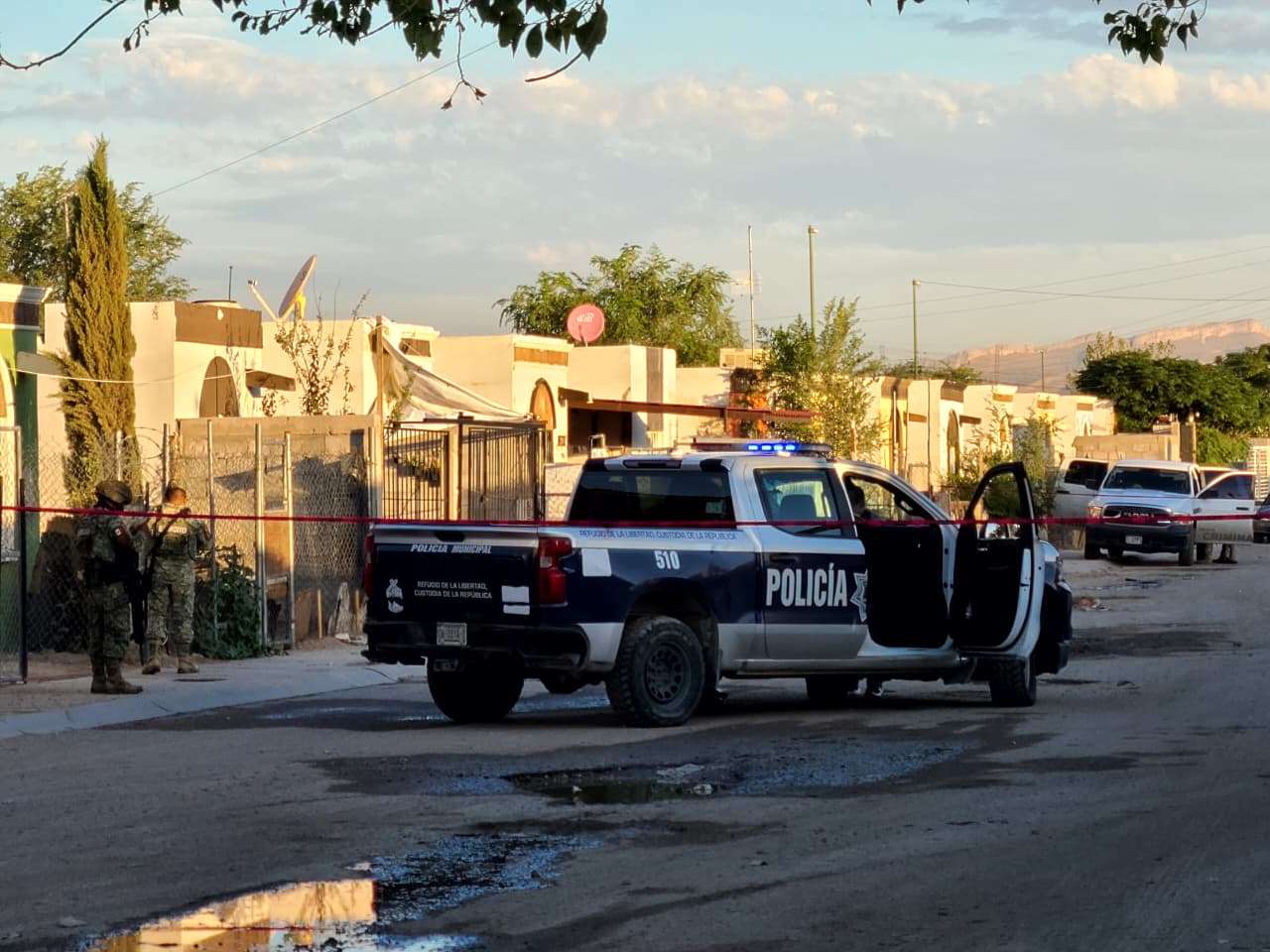 Asesinan a mujer a balazos en el interior de su casa en Misiones de Creel