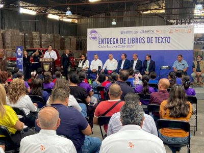Entregan más de 4 millones de libros de texto para nivel básico 