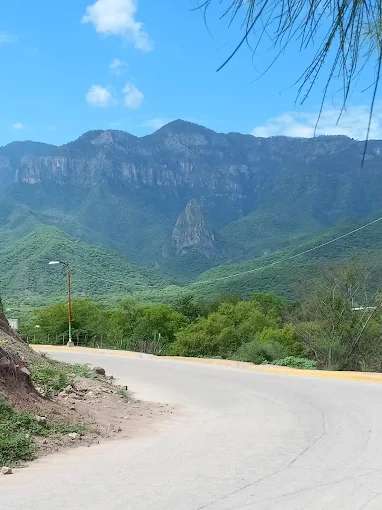 Alcanza Chínipas temperaturas de 38.5 grados centígrados
