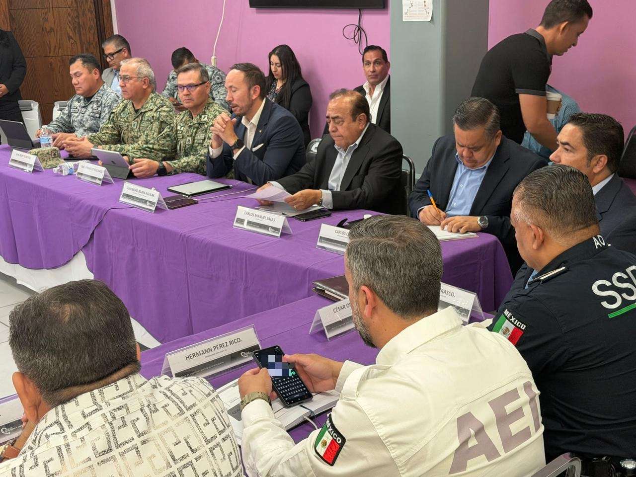 Recibe FEM Mesa de Seguridad y Justicia