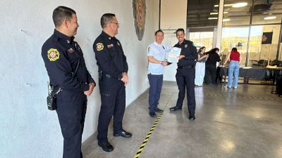 Reconocen a 76 bomberos de Chihuahua por su vocación de servicio 