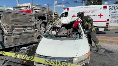 Pierde control del volante y provoca fuerte choque en el Perijuv