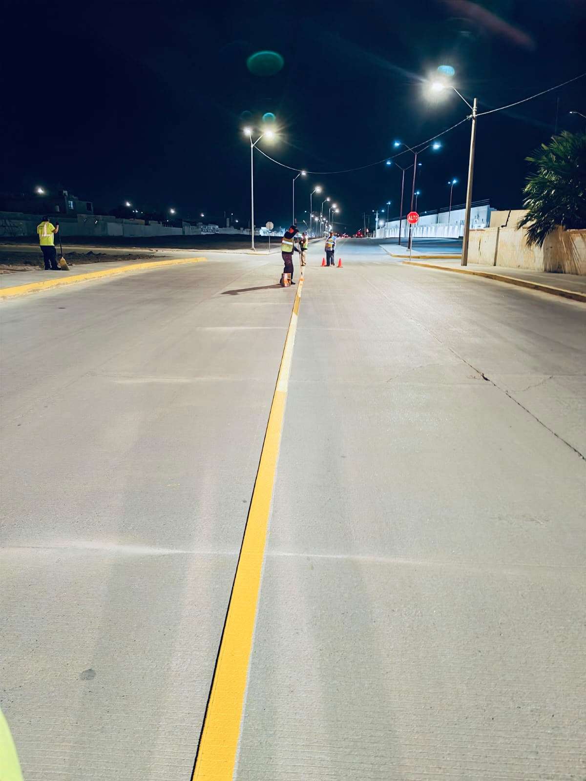 Realizan trabajos de pintura y prevención en cruceros