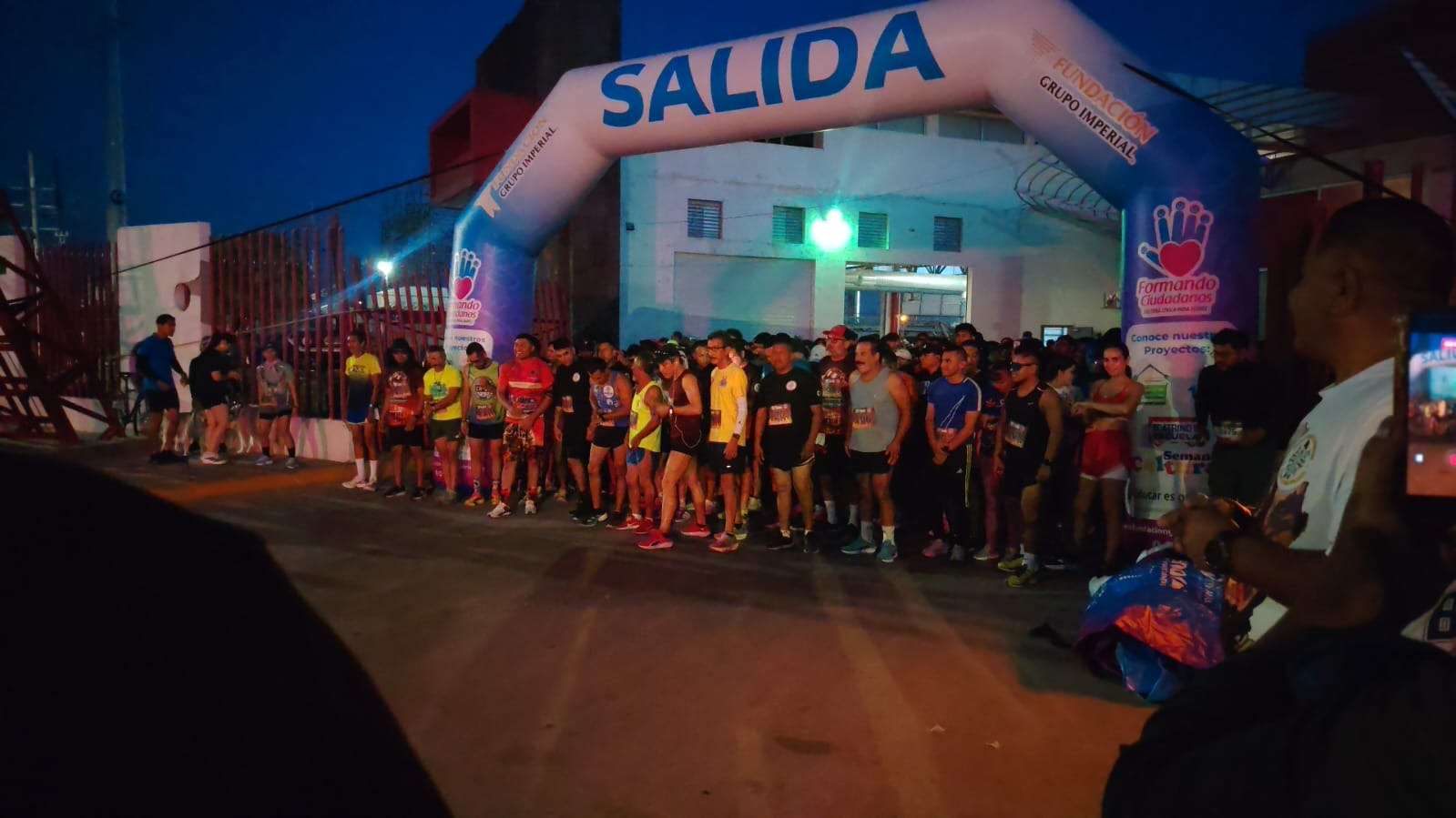 Gana policía municipal el primer lugar en carrera de Bomberos