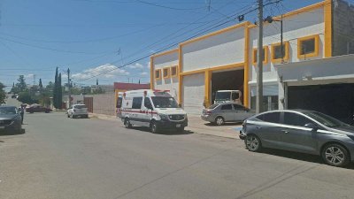 Se lesiona luego de caerle cajas de cerámica en bodega 