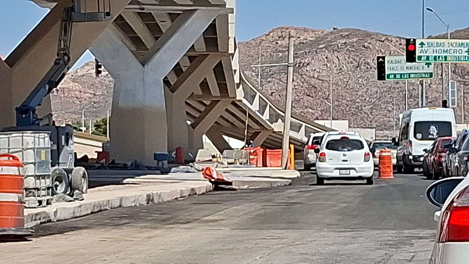 Afinan últimos detalles en puentes de Nogales e Industrias