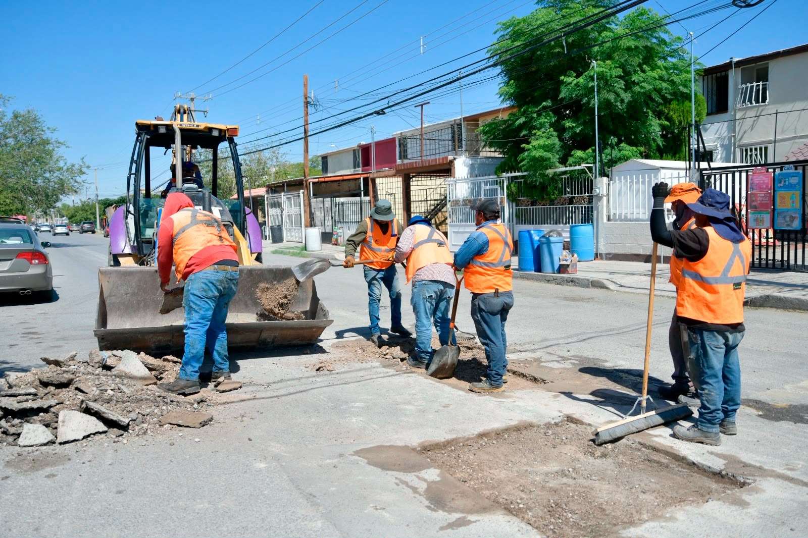 Llevan servicios y obras a Infonavit San Lorenzo