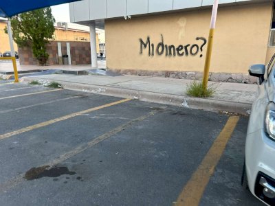 Aparecen pintas en la Facultad de Derecho de la Uach 