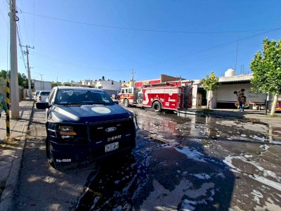 Se incendia bodega de lavandería en la Juan Escutia 