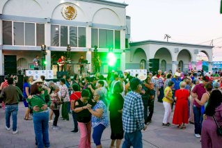 Reúne Meoqui a más de 300 personas en festejo por el Día del Abuelo 