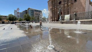 Reactivan fuentes del centro histórico por altas temperaturas