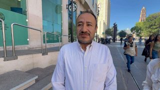 No se vale desinformar: Carlos Rivas a vecinos de la primero de Mayo 
