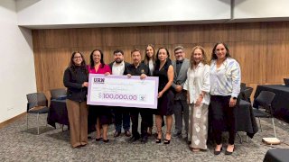 Dona URN ejecutiva 100 mil pesos al Jardín de Niños INDEX