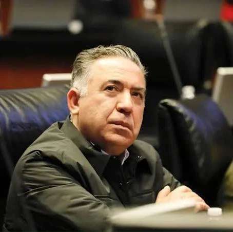 Abandona Enrique Inzunza Morena ante señalamientos de EE. UU.