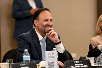 Reconoce Desec Juárez a Santiago de la Peña por el JuárezBus 