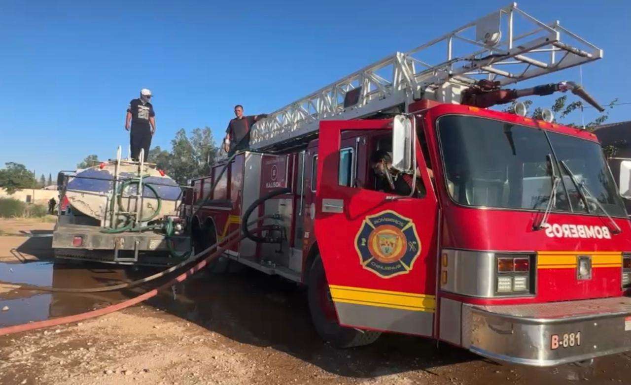 Suma Bomberos dos nuevas cisternas a su flotilla operativa