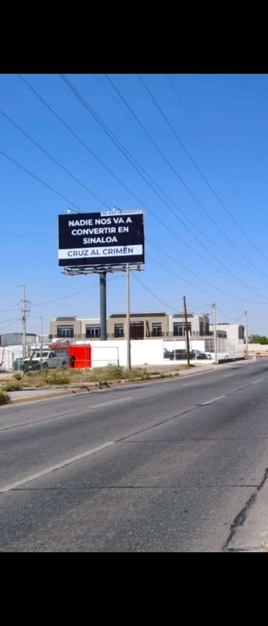 Instala PAN publicidad política con mensaje contra el crimen
