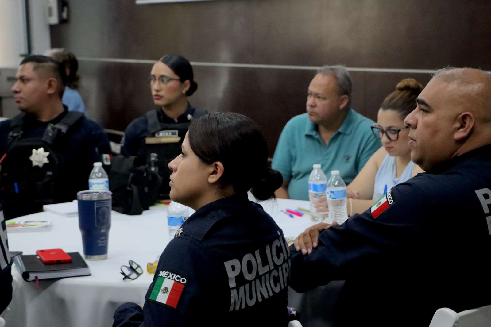 Previenen municipales reclutamiento de adolescentes en grupos delictivos