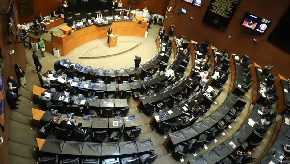 Define Morena en plenaria su propuesta para presidencia del Senado

