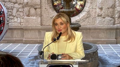 Cada quien es responsable de sus actos: Maru por visa cancelada de Andrea 
