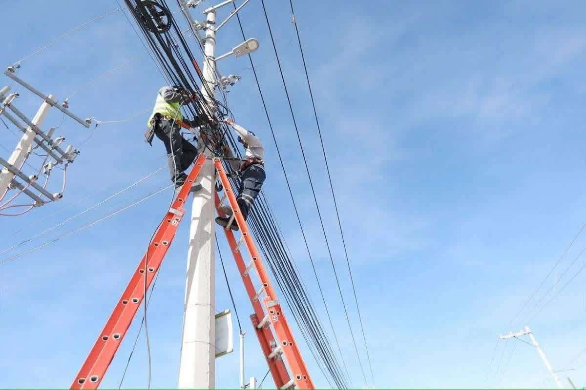 Retiran 80 kilómetros de cables, ahora van por el centro