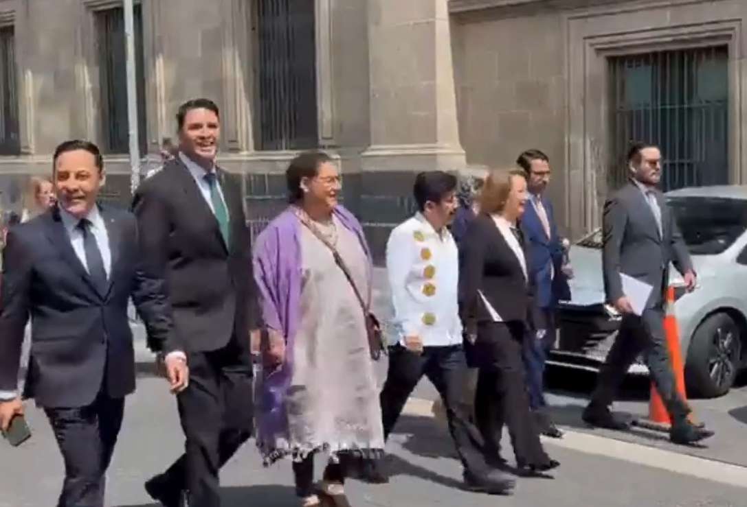 Arriban invitados a Palacio Nacional para informe de Sheinbaum