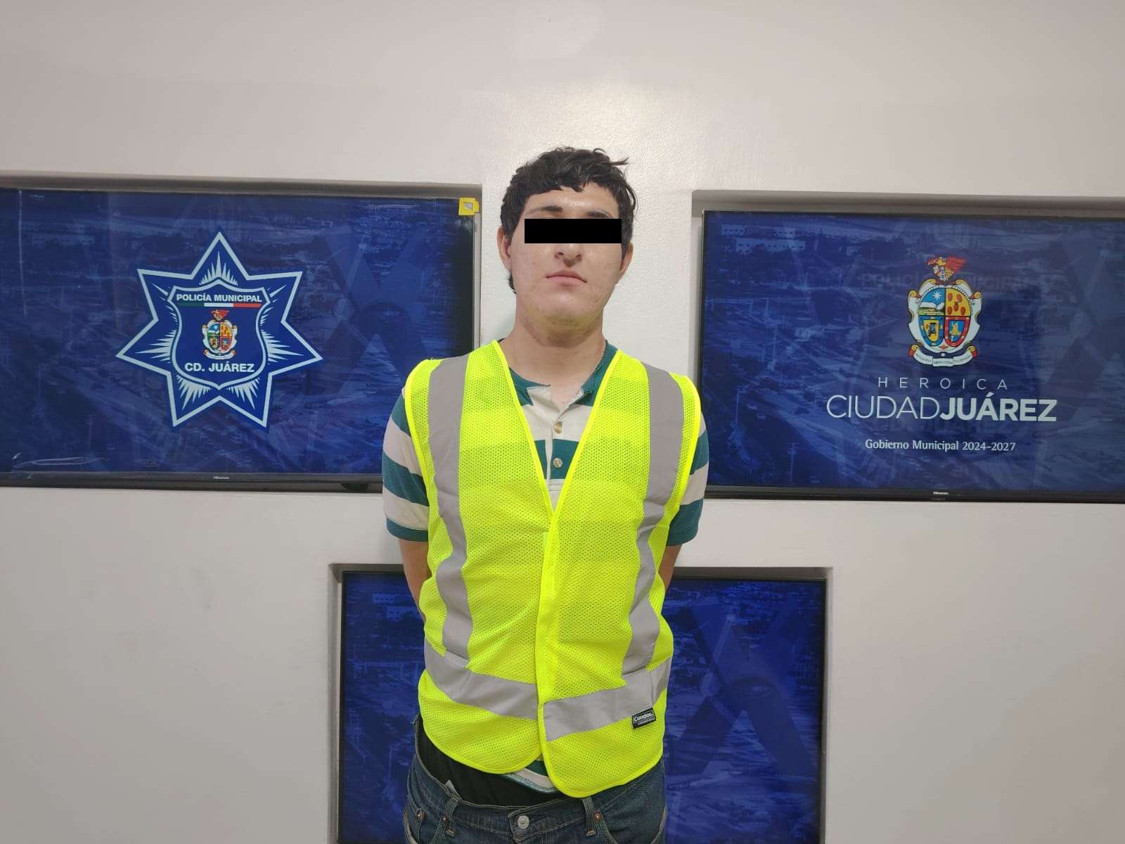 Detienen a sujeto con marihuana, lo investigan por robo a comercio 