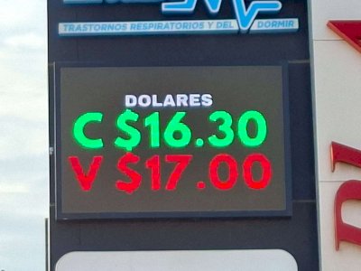 Cotiza dólar en $17 a la venta en Chihuahua capital