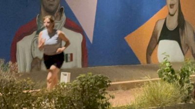 Disfrutan chihuahuenses de la Deportiva durante la noche