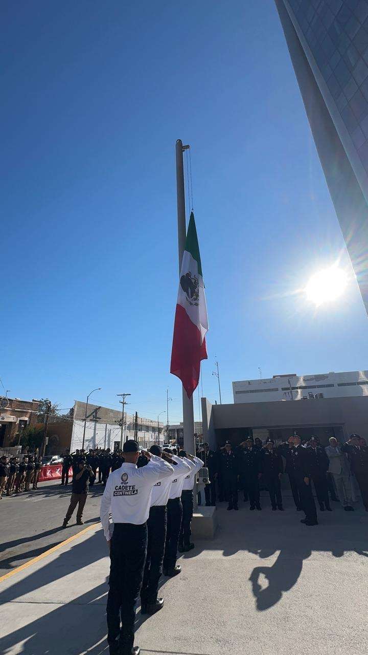 Sube la bandera a Torre Centinela; alistan inauguración