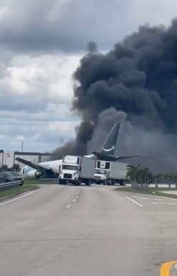 Se estrella avión de carga en Aeropuerto Internacional de Miami